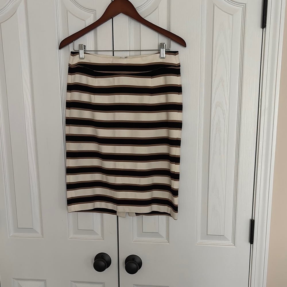 Banana Republic Black and Cream Pencil Skirt Knee-Length